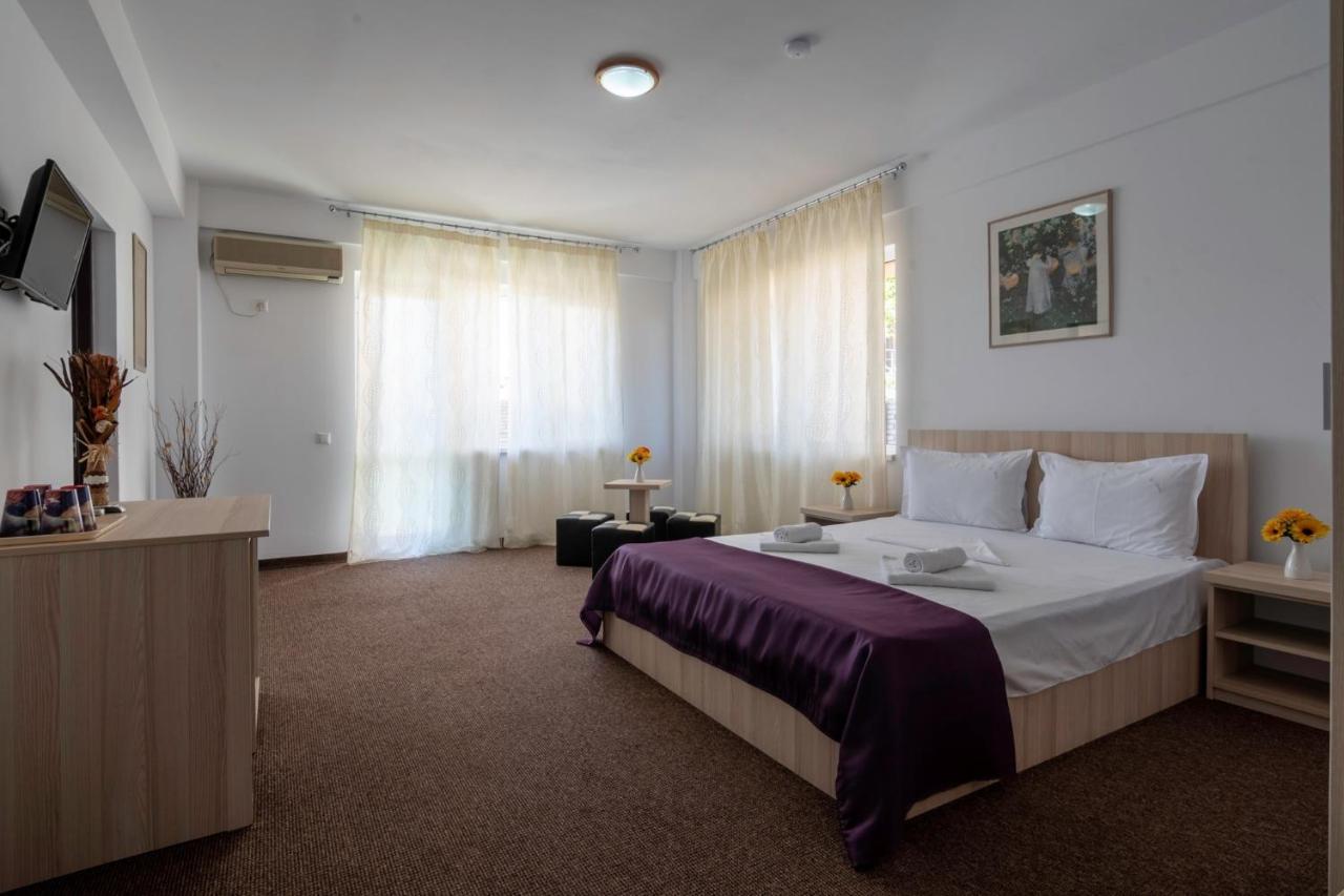 Casa El Greco Hotel Costinesti Bagian luar foto