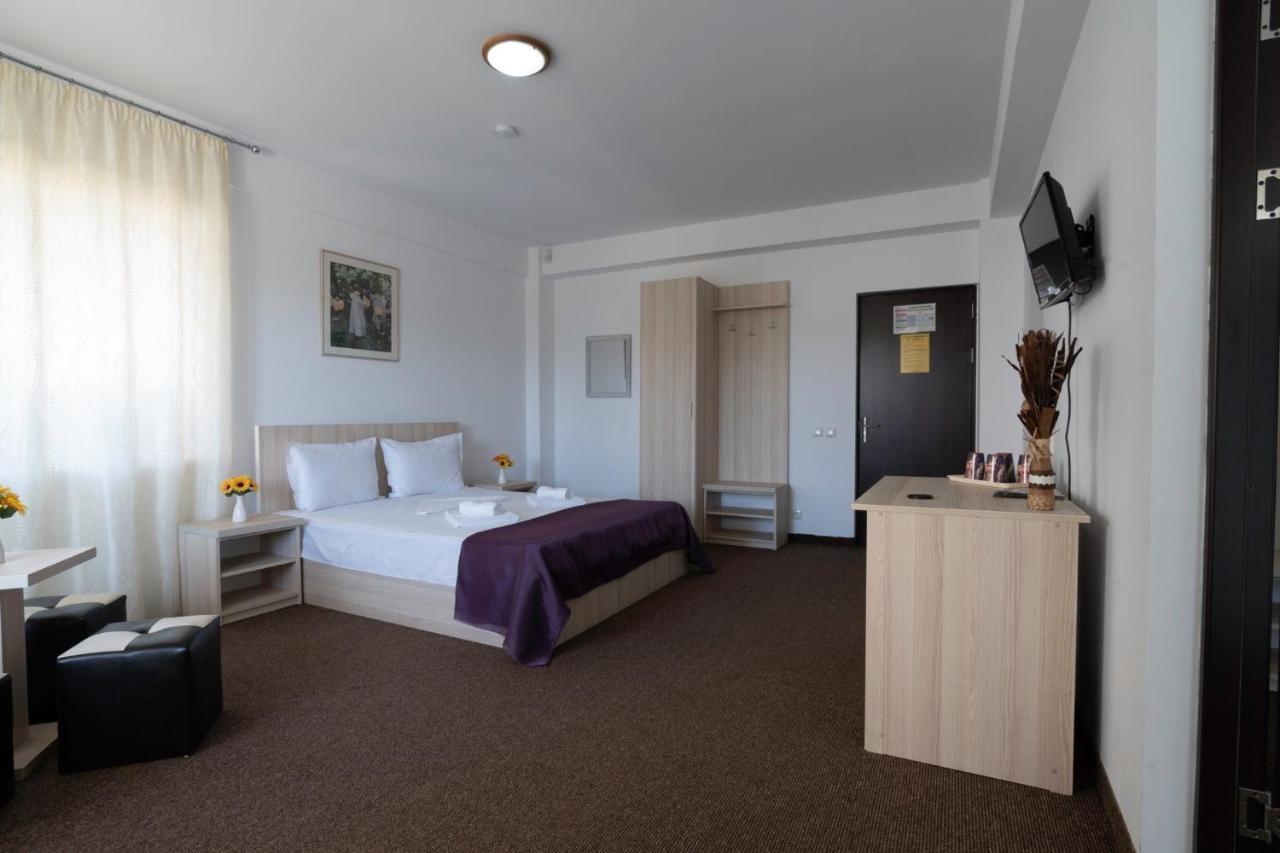 Casa El Greco Hotel Costinesti Bagian luar foto