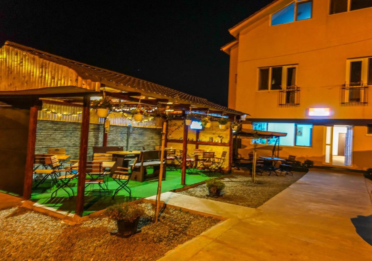 Casa El Greco Hotel Costinesti Bagian luar foto